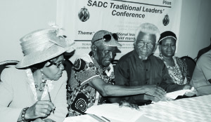 . Paramount Chief Kyungu of Malawi(second from left) shares notes with Mwine Lubemba’s representative and Chieftainess Nkomeshya Mukamambo II (left).